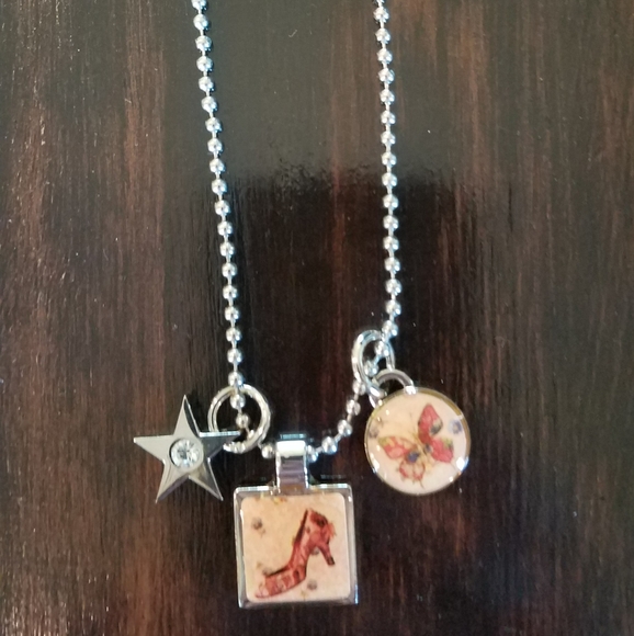 Charm necklace - Picture 1 of 1